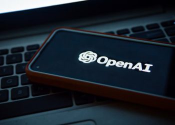 Πάστορας μηνύει την OpenAI για επικίνδυνες ιατρικές συμβουλές