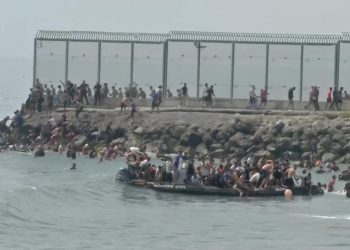 Θέουτα: Στρατός στην Ισπανία, σφράγισμα συνόρων από Γαλλία