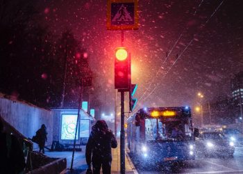Ο ακραίος καιρός πλήττει τους εργαζόμενους — τι πρέπει να αλλάξει