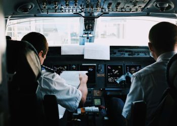 Πιλότοι και αεροσυνοδοί πρώτοι σε θανάτους από καρκίνο ακτινοβολίας