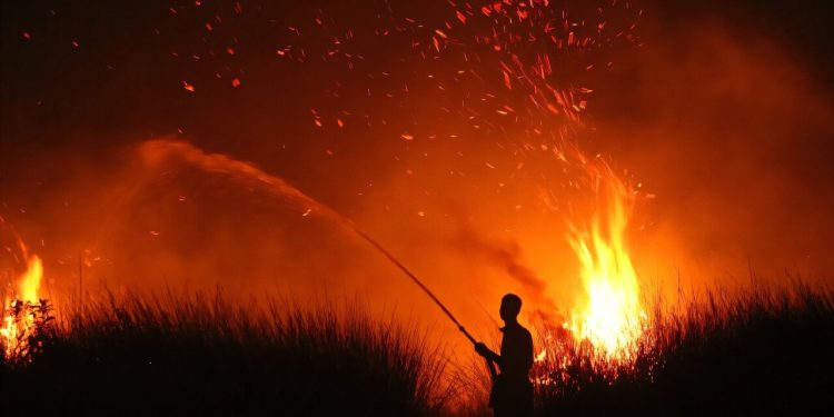 Το ισχυρότερο Ελ Νίνιο των αρχείων φέρνει βροχές στην Ευρώπη