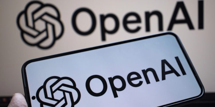 OpenAI και Jony Ive ετοιμάζουν συσκευή ChatGPT για το σπίτι